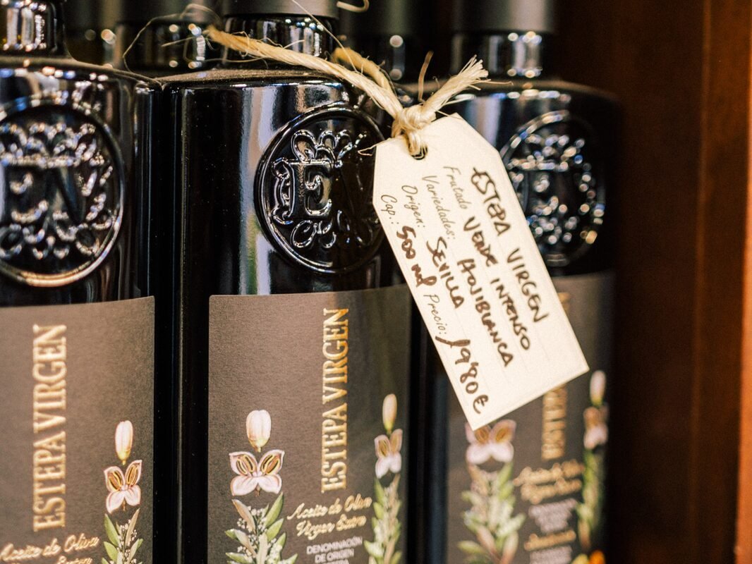 Sabores del Casco Antiguo: Ruta Privada de Comida y Vino en Marbella